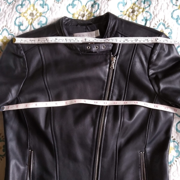 Danier leather jacket - Picture 4 of 5